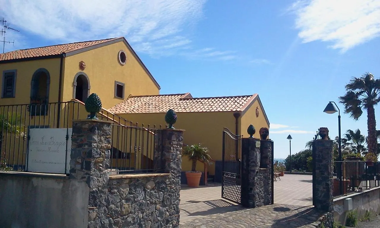Farm stay Agriturismo Serra San Biagio Calatabiano Italy